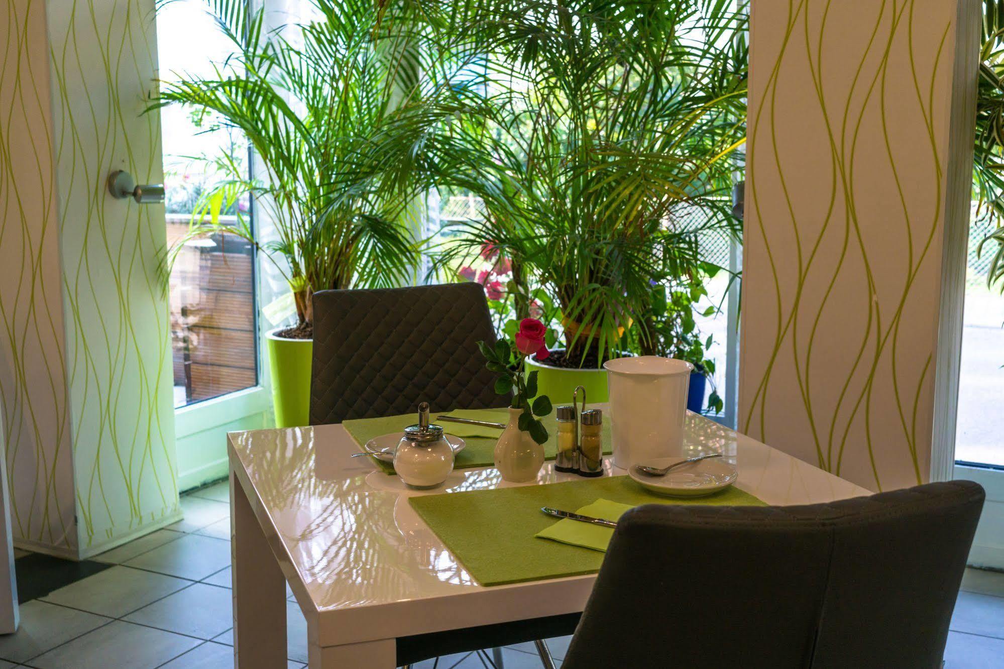 玫瑰园酒店 Schwäbisch Gmünd 外观 照片