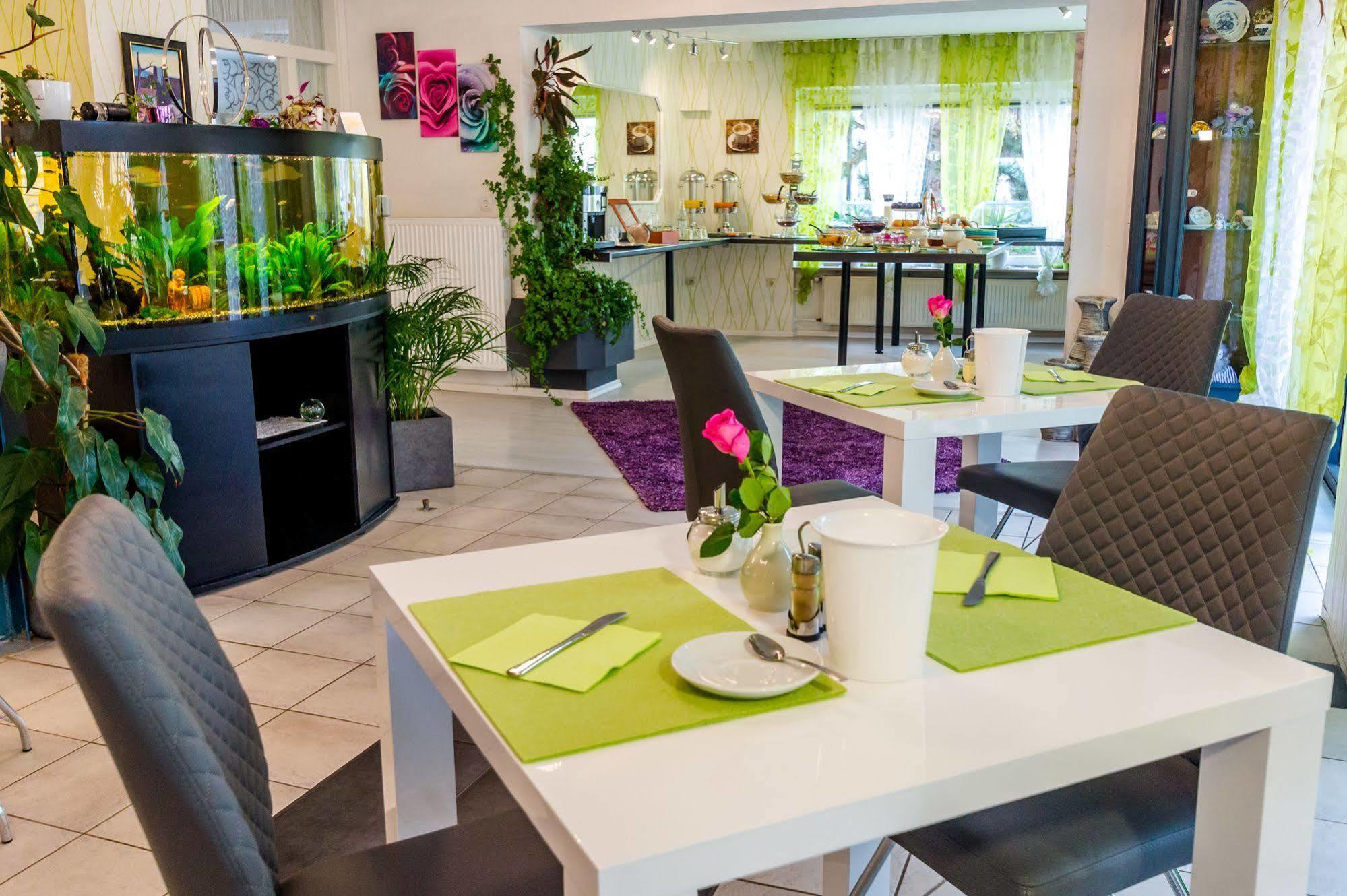 玫瑰园酒店 Schwäbisch Gmünd 外观 照片